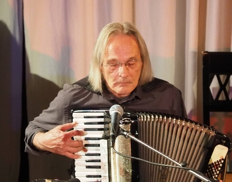 Bratko Bibič  & Dedley Woodleybears
